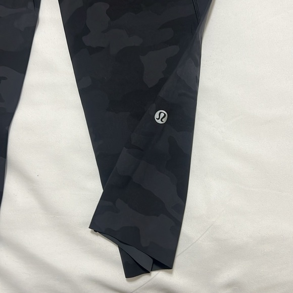 Camouflage Leggings - Picture 5 of 6